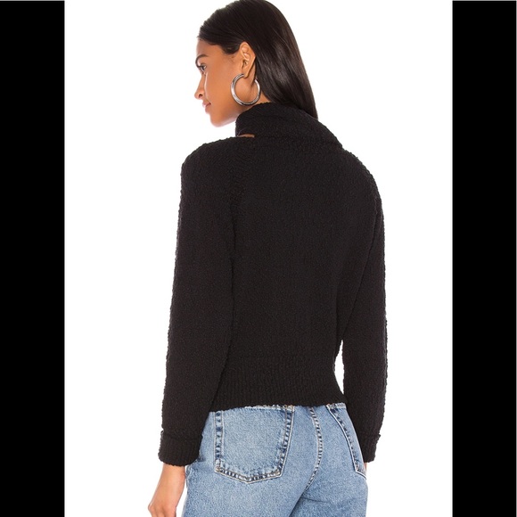 Like new choker sweater with square neck sz XS - Picture 3 of 5